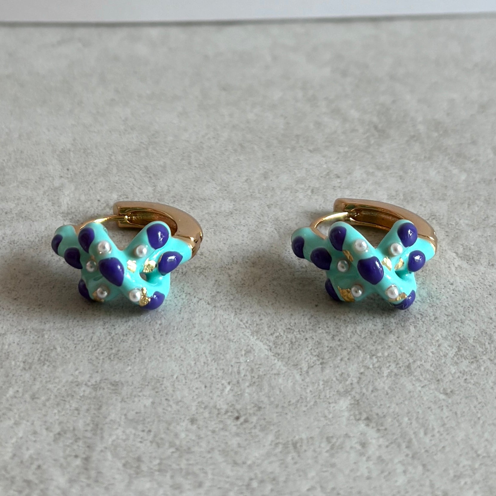 The Mini Knot Hoops | Dyno Vibes