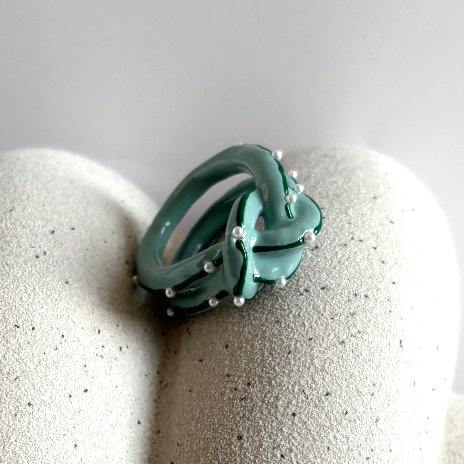 The Knotty Ring | Snake Lab