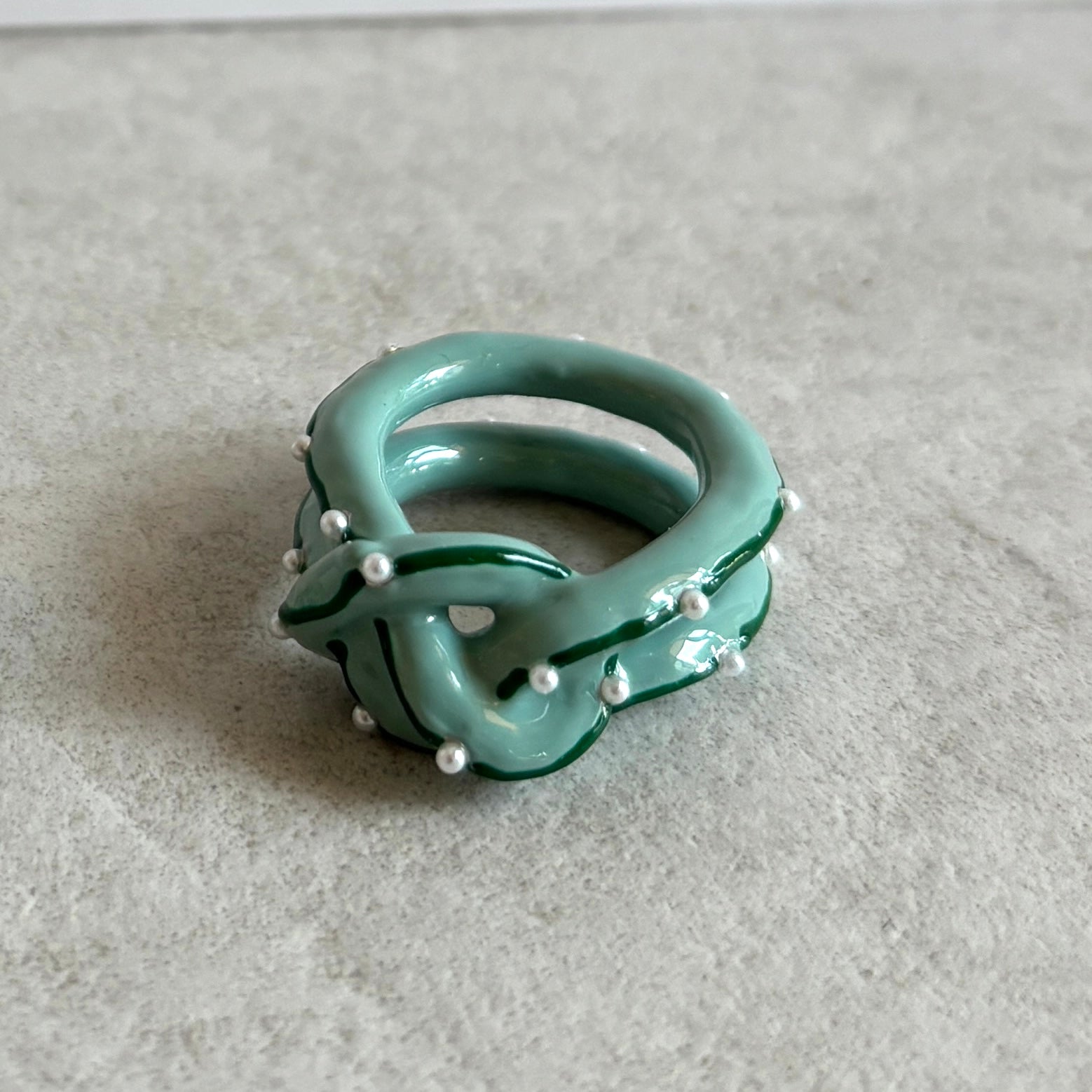 The Knotty Ring | Snake Lab
