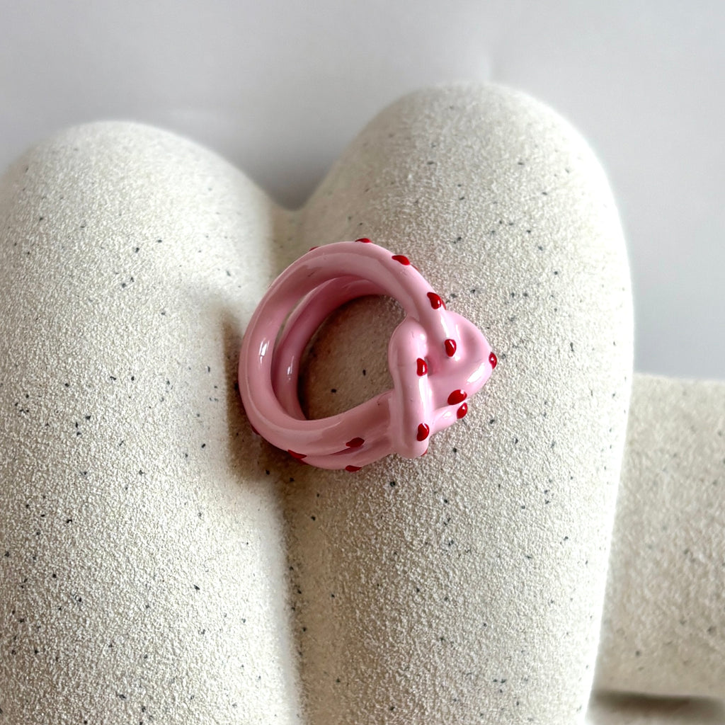 The Knotty Ring | Confused Heart