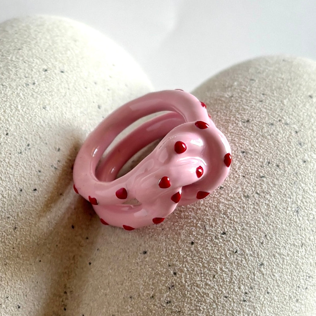 The Knotty Ring | Confused Heart