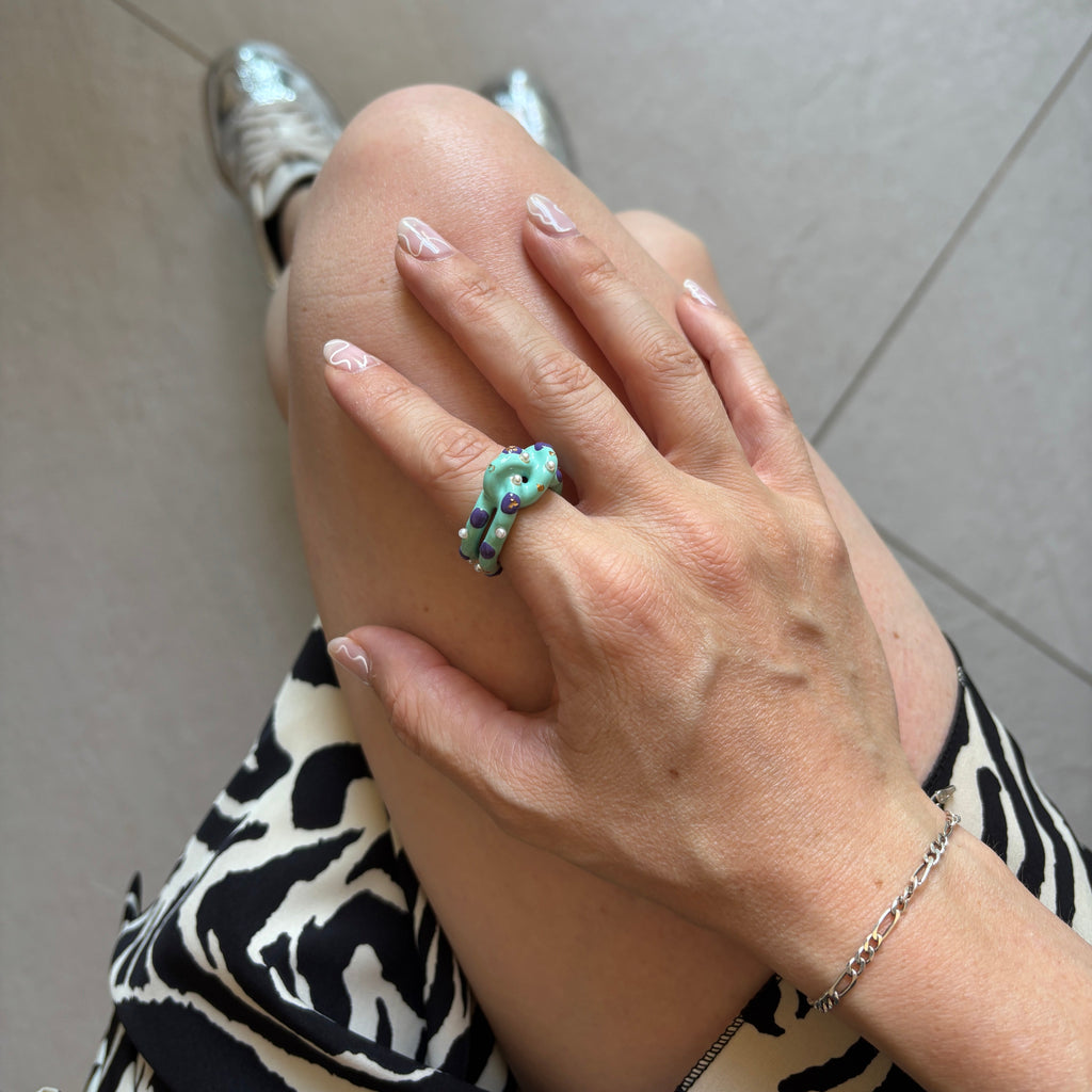 The Knotty Ring | Dyno Vibes